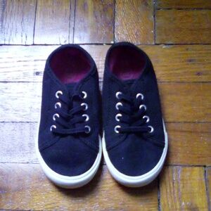 Little Girls Black Canvas slip on sneakers. Size 10 (1) 19.1cm by Wonder Nation
